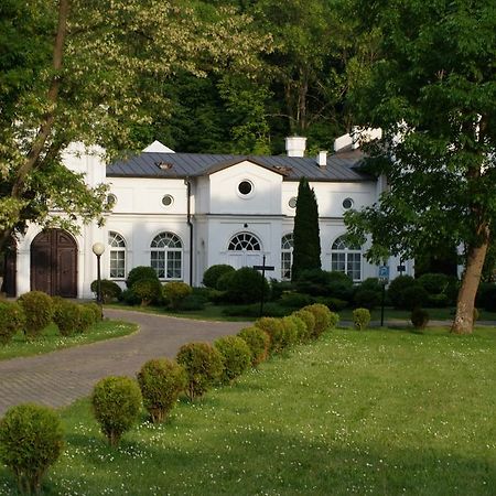 Roskosz Zespol Dworsko Parkowy Bed and Breakfast Biała Podlaska Exteriör bild