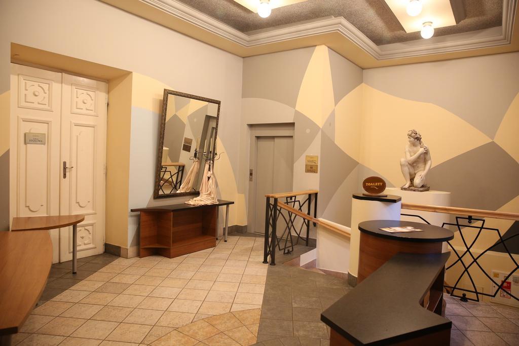 Roskosz Zespol Dworsko Parkowy Bed and Breakfast Biała Podlaska Exteriör bild