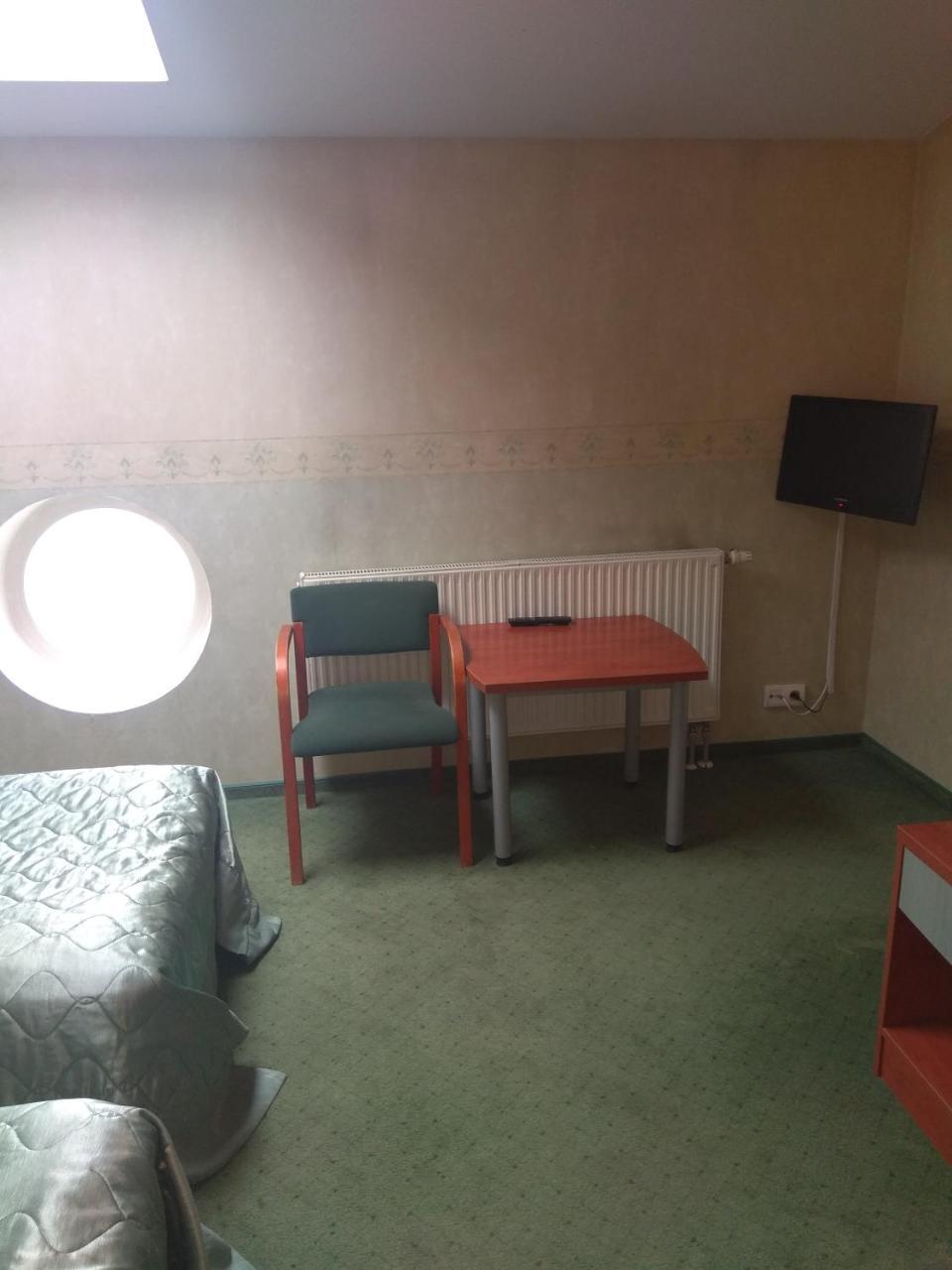 Roskosz Zespol Dworsko Parkowy Bed and Breakfast Biała Podlaska Exteriör bild